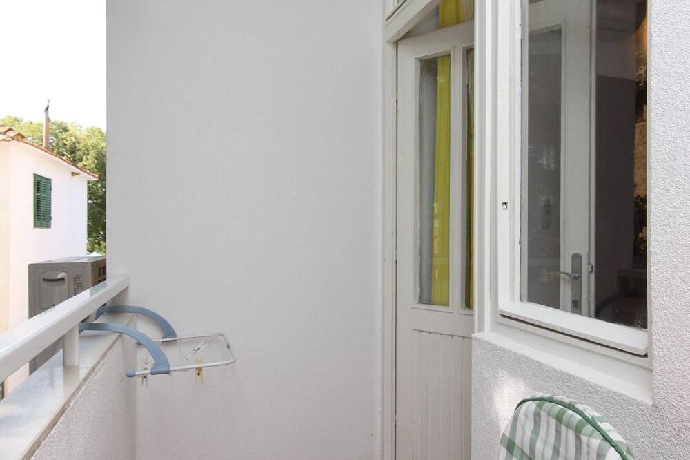 Ganze Wohnung, Studio Appartement am Strand Drvenik Donja vala, Makarska (As-6658-b) in Drvenik, Makarska Riviera