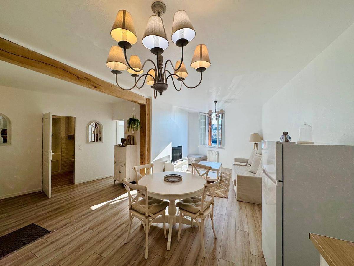 Appartement entier, One-Bedroom Apartment in Trouville-sur-Mer, Région de Lisieux