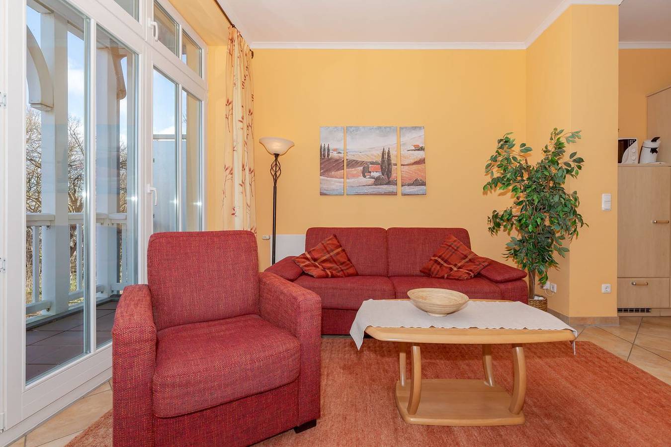 Ganze Wohnung, Strandnahe Ferienwohnung an der Ostsee mit Balkon, Saunabereich & Pool im Haus! in Ostseebad Kühlungsborn, Kühlungsborn