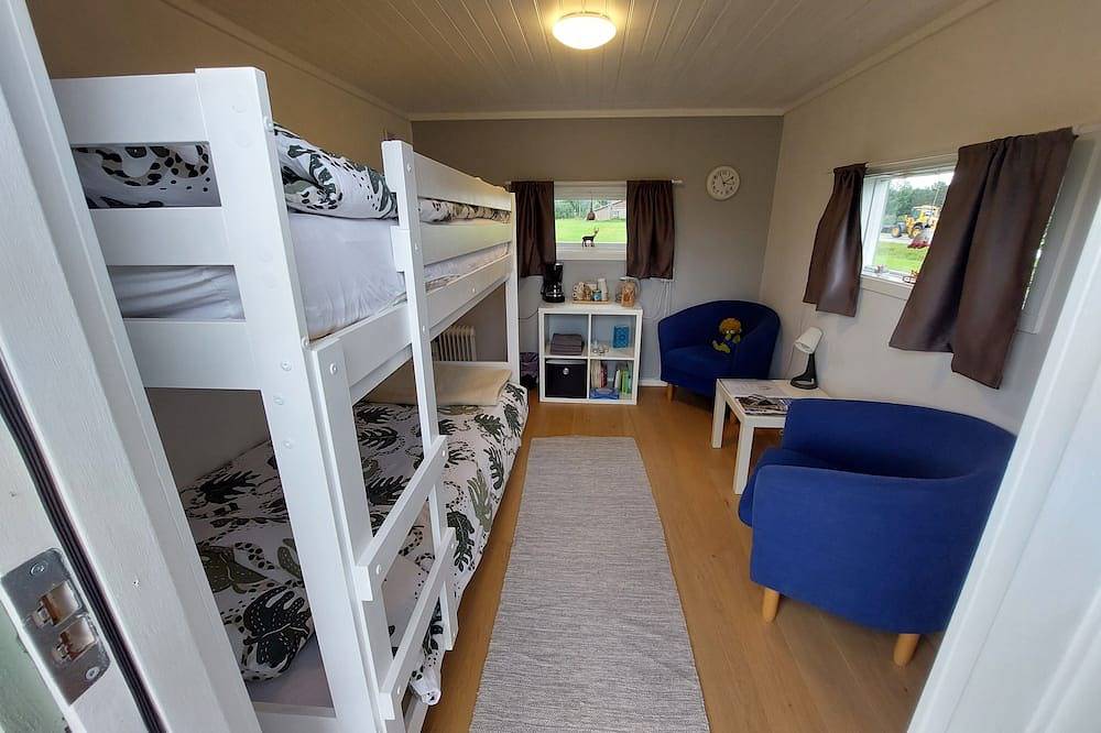 Tiny House, Stuga at Forest Family Home. Nature, Wildlife, Hiking, Peace & Quiet in Härjedalen