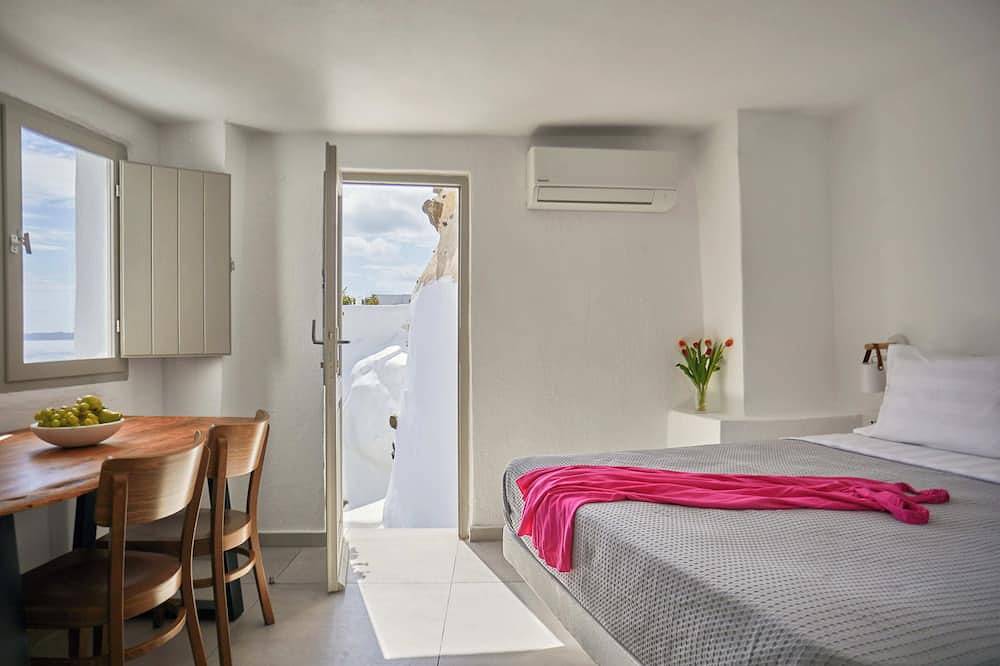 Suite with Caldera View in Oia, Santorin