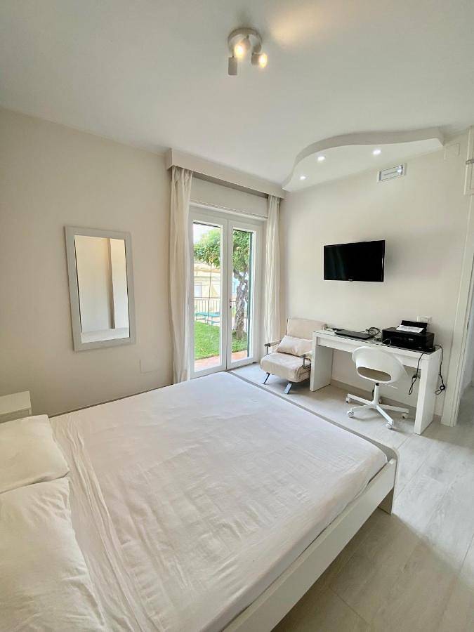 Casa Vacanze Vista Mare ad Acciaroli località Mezzatorre in San Mauro Cilento, Cilento Coast