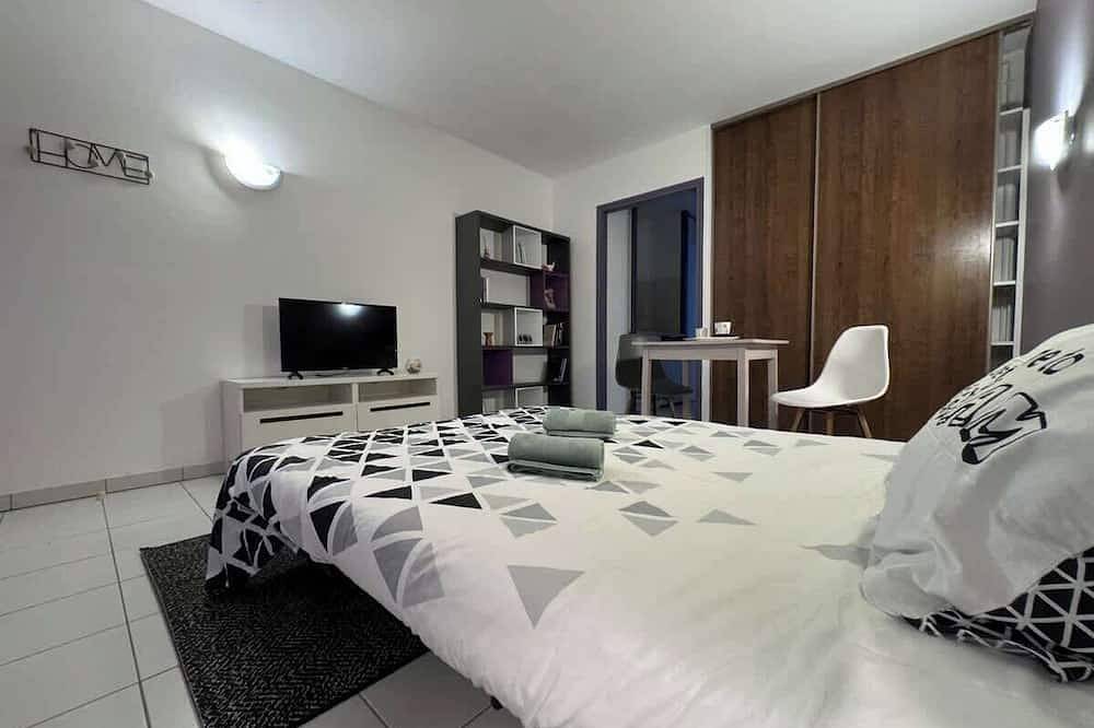 Entire apartment, Appartement Lilas - Residence Kiwi in Aytré, La Rochelle region