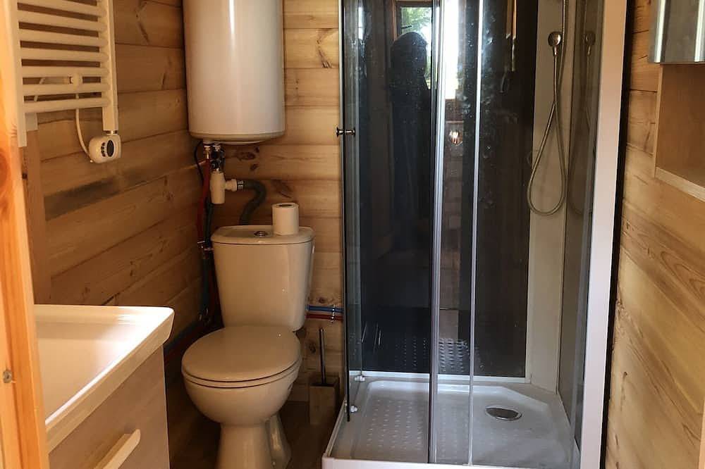 Charming chalet in the Luberon region Perfect comfort for two people in Cavaillon, Regionaler Naturpark Luberon