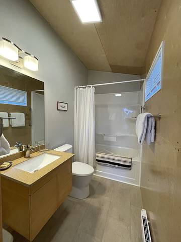 Chalet for 2 Guests in Capre Breton Island, Nova Scotia, Picture 2