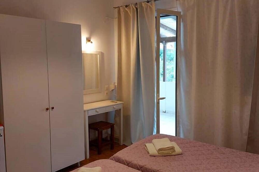 Zimmer mit tollem Meerblick 20 Meter vom Strand entfernt in Paleokastritsa, Korfu