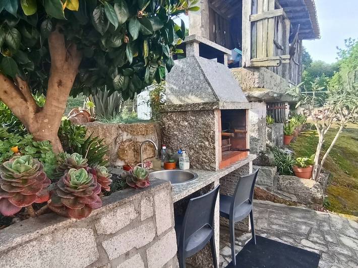 Casa rural para 4 personas, con Balcón y Terraza además de Jardín y Vistas en Mosteiro - 3