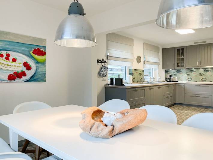 Ferienhaus für 9 Personen, mit Sauna und Balkon sowie Garten, kinderfreundlich in Timmendorfer Strand - 4