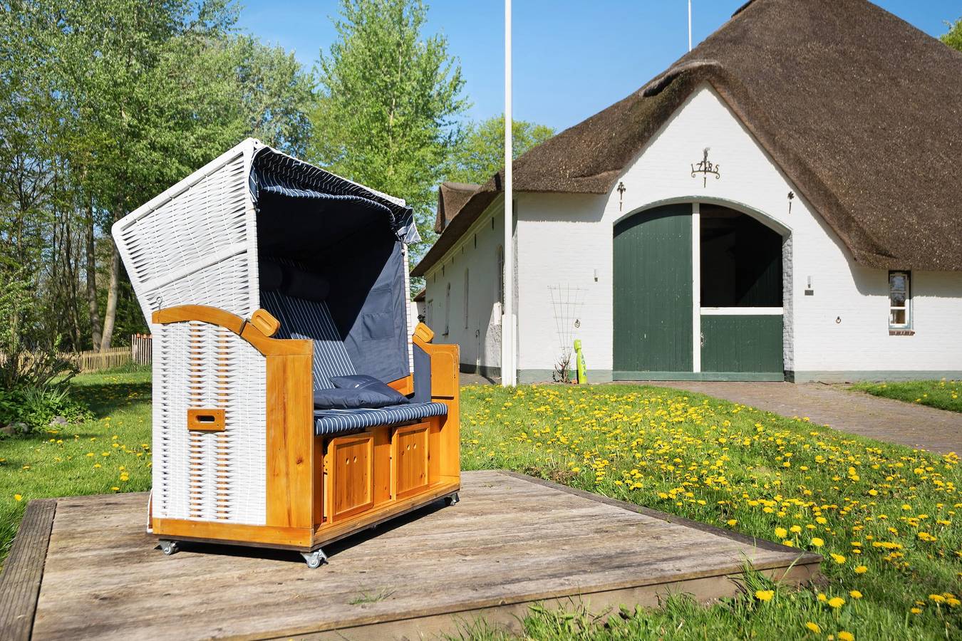 Ganze Wohnung, Ferienwohnung 'Fewo 5' mit Privatterrasse, Gemeinschaftsgarten und Wlan in Oldenswort, Eiderstedt