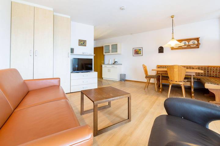 Ferienwohnung für 3 Personen, mit Balkon in Obersee (Bodensee) - 2