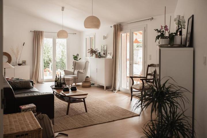 Location de vacances pour 6 personnes, avec vue et jardin ainsi que terrasse et piscine à Villelongue-dels-Monts - 3