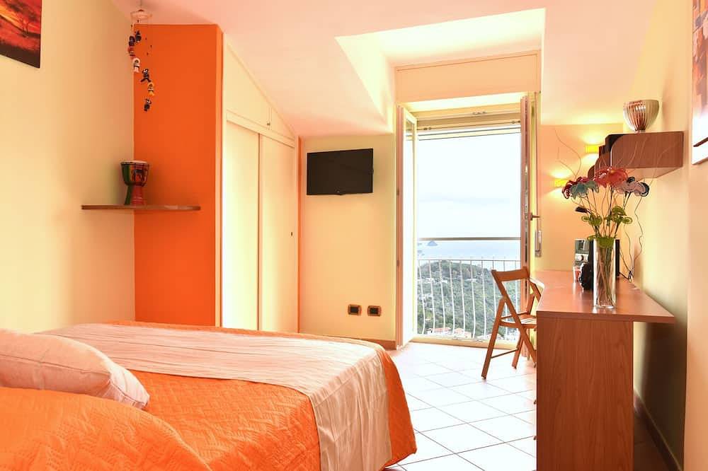 Hel leilighet, Mareluna Hjem (mellom havet og stjernene ....) in Nerano, Provinsen Napoli