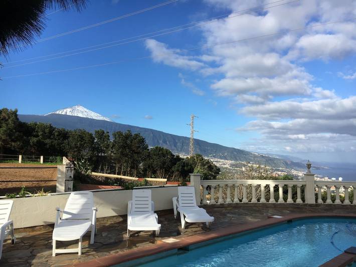 Chalet para 2 personas, con terraza y piscina en Valle de la Orotava