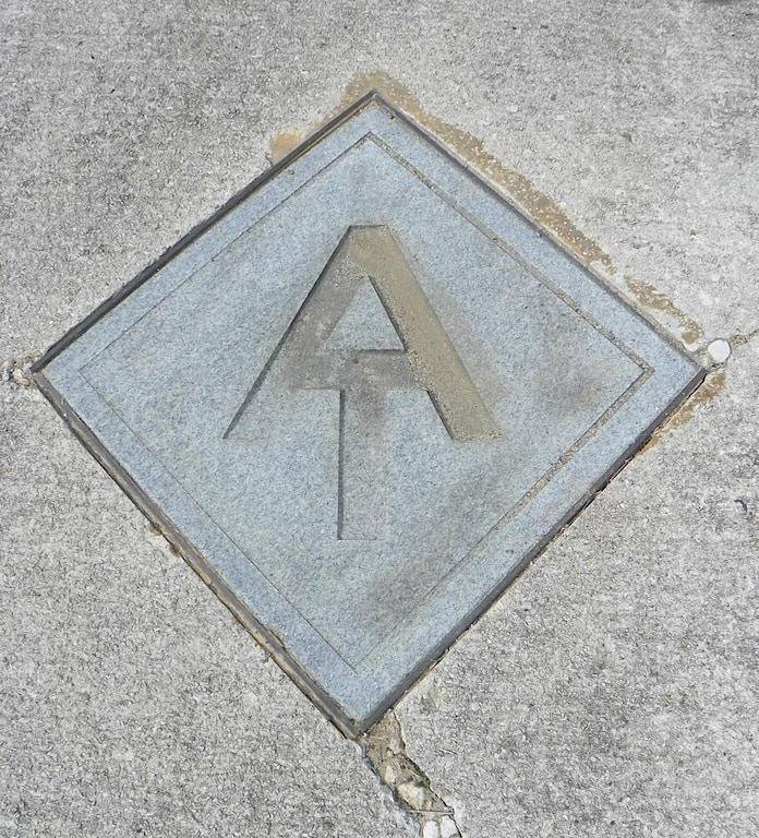 Romantisches Häuschen ~ Hot Tub ~ Spaziergang in die Stadt ~ Wi-Fi ~ Tiere ~ in Hot Springs (NC), Madison County (NC)