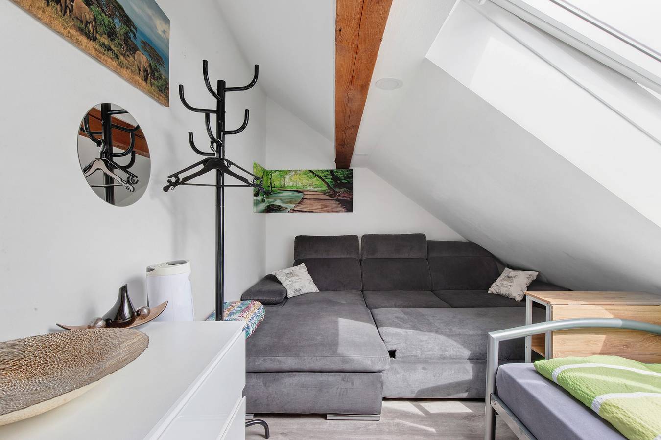 Wg Zimmer Bailey mit Wlan in Dg in Laupheim, Landkreis Biberach