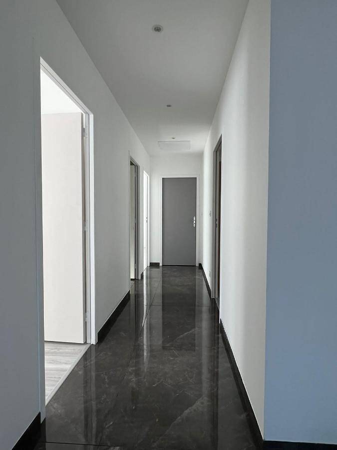 Location de vacances pour 7 personnes, avec terrasse et vue à Bénouville