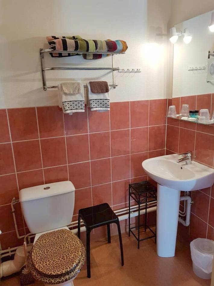 Hôtel pour 2 personnes, avec terrasse et vue à Jumeaux - 3