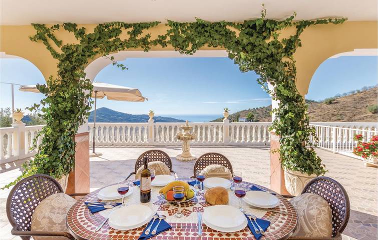 Ferienhaus für 6 Personen, mit Terrasse und Garten sowie Pool in Sayalonga - 4