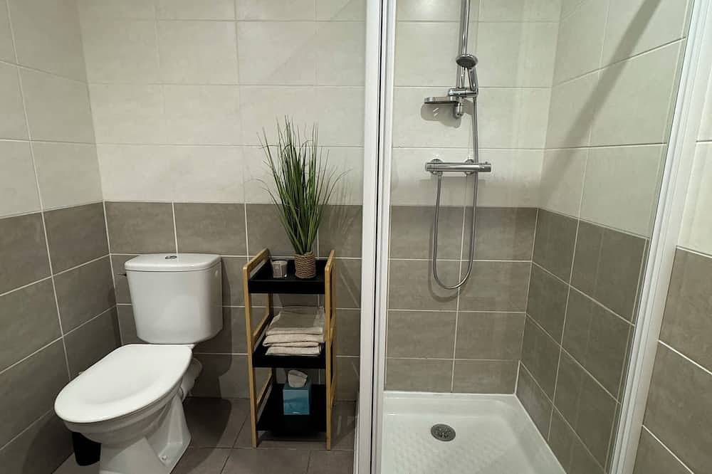 Entire apartment, Cozy 1-bedroom apartment in beautiful Éguilles with Ac,Pool in Éguilles, Aix-en-Provence region