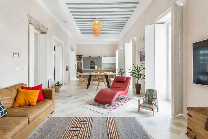 Apartamento entero, Apartamento de lujo en una ubicación de ensueño con un magnífico diseño, terraza en la azotea in Casco Antiguo de Cádiz, Cádiz