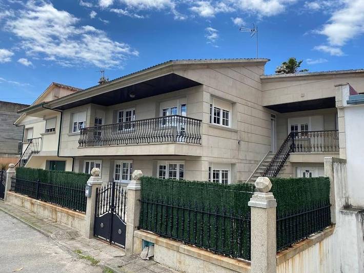 Casa de vacaciones para 12 personas, con terraza y vistas - 1