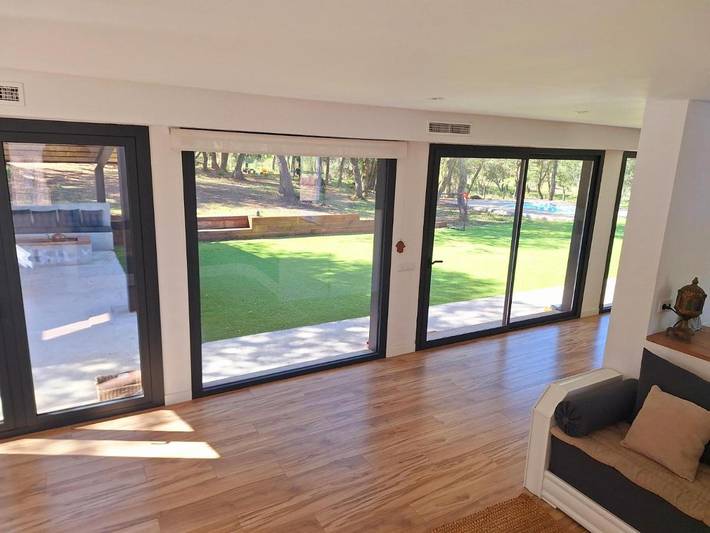 Casa rural con piscina para 8 personas, con jardín además de vistas y piscina, Se admiten mascotas en Osona - 4