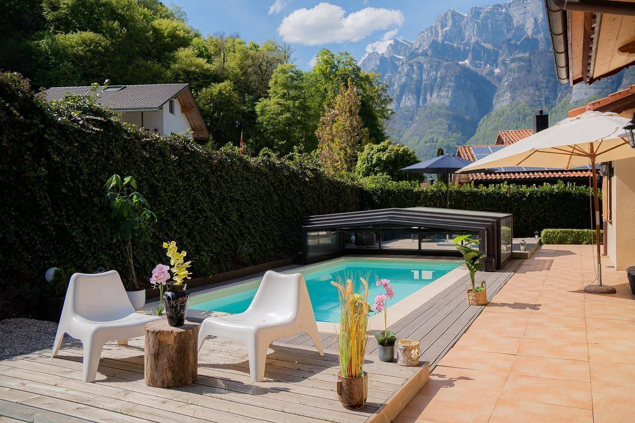 Ganze Ferienwohnung, Amazing Chalet | Heidiland | Pool & Sauna in Quarten, Churer Rheintal