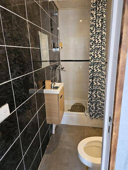 Appartement entier, Studio à 30 min des lacs in Sellières, Jura