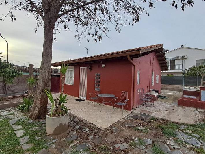 Location de vacances pour 4 personnes, avec Balcon et Terrasse ainsi que Jardin et Piscine à Masquefa