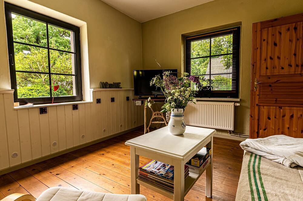 Ganze Wohnung, Ferienwohnung im Spöckerhus in Ahrenshagen-Daskow, Vorpommern-Rügen