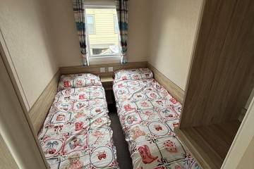 Static Caravan for 4 People in Rhyl, Denbighshire, Photo 3