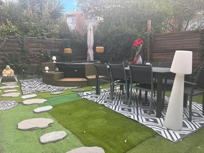Appartement de vacances pour 4 personnes, avec Balcon et Terrasse ainsi que Jardin et Vue
