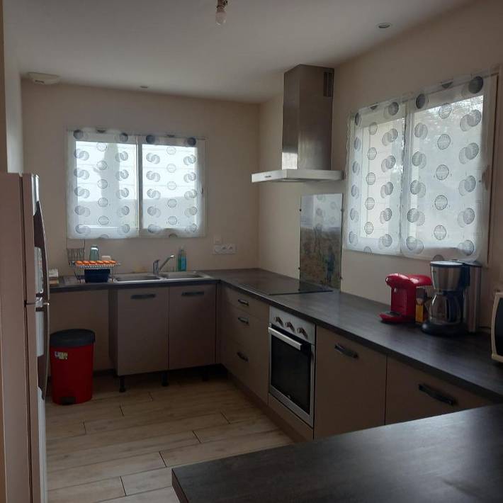 Location de vacances pour 6 personnes, avec Terrasse à Saint-Cyr (Ardèche)
