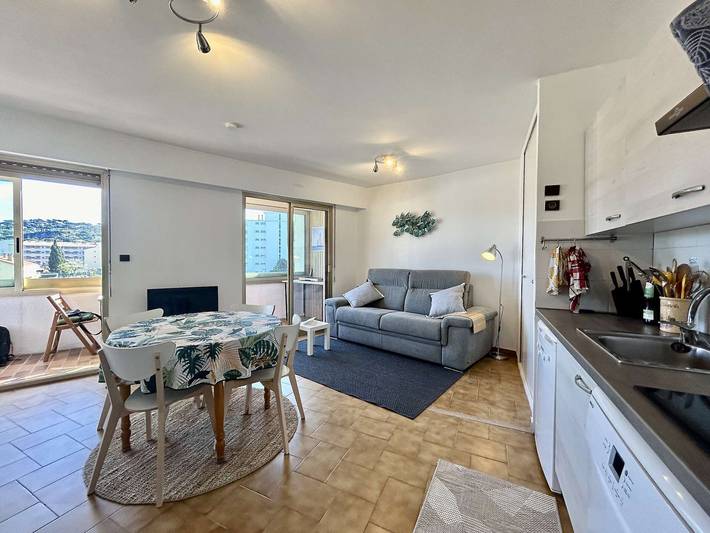 Gîte pour 4 personnes, avec terrasse dans Plage De La Croisette Sainte Maxime - 2