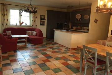 Bungalow für 6 Personen, mit Terrasse und Garten in Altenkirchen