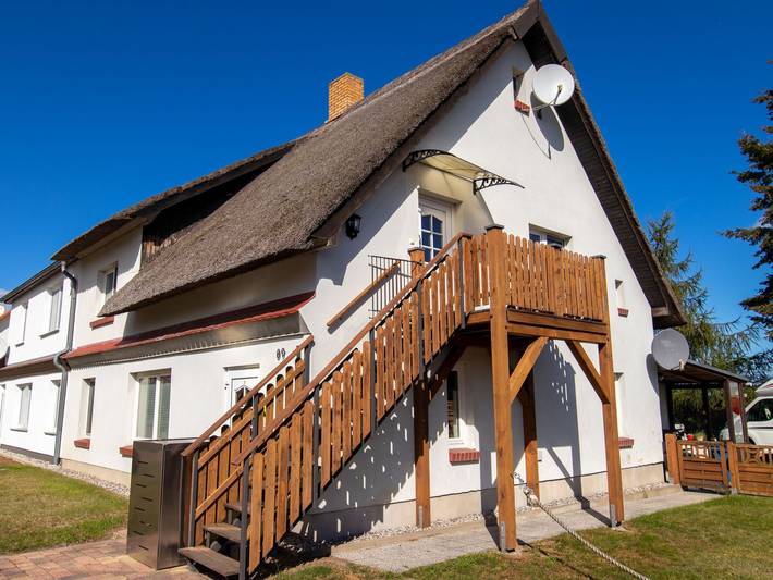 Ferienwohnung für 5 Personen, mit Balkon und Garten in Freest