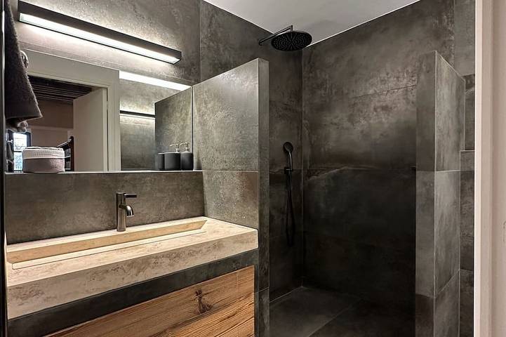 Ganze Wohnung, Charming And Luxurious Apartment in Châteauneuf-Grasse, Mittelmeerküste (Frankreich)