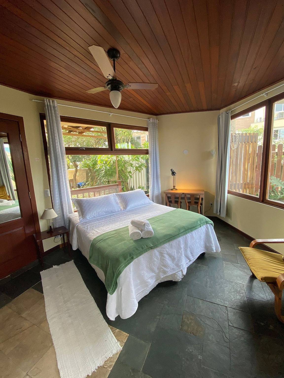 Entire apartment, Suíte Lagoinha do Leste - Bollté Praia Boutique in Campeche (SC), Praia do Campeche