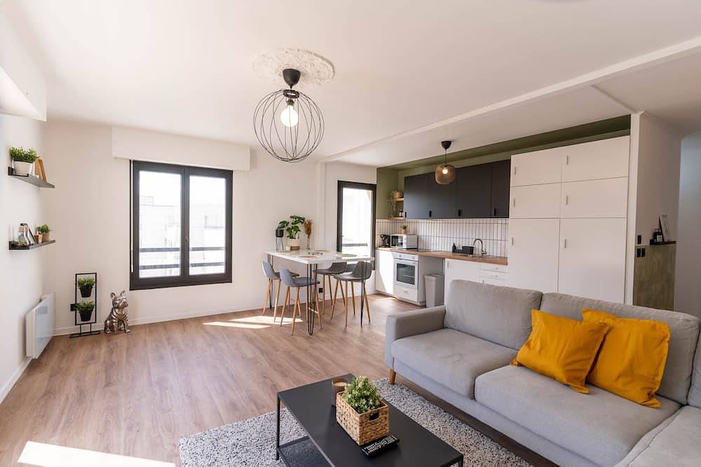 Apartamento entero, ★ Designer apartment ★ Balcony ★ Private parking in Cergy, Valle del Oise