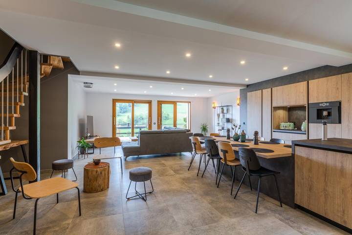 Gîte pour 10 personnes, avec terrasse