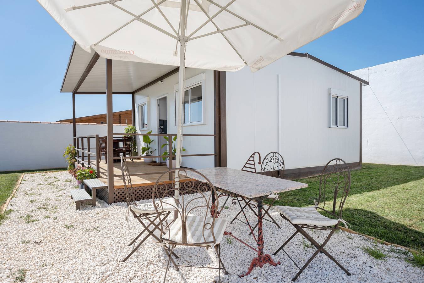 Apartamento 'Casa Con Jardín' con Piscina, Wi-Fi y Aire Acondicionado in Chiclana de la Frontera, Costa de la Luz