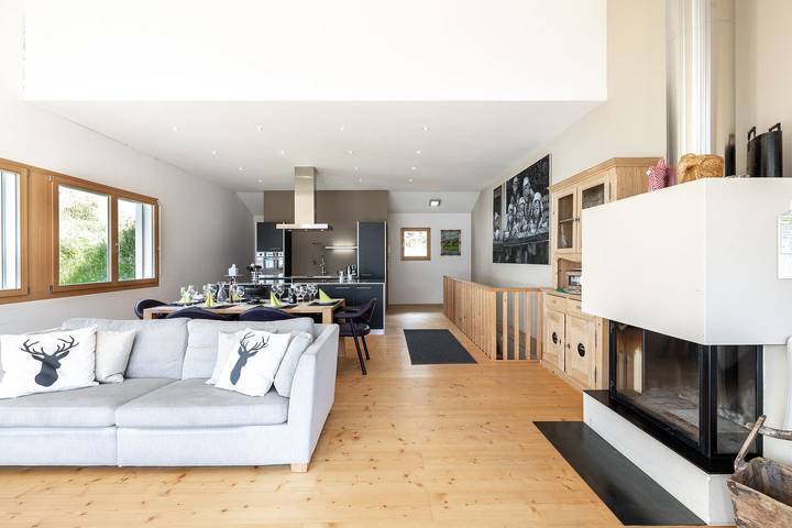 Appartement entier, Appartement de vacances pour 6 personnes avec balcon in Scuol, Lower Engadine