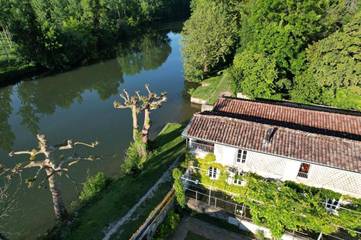 Gîte pour 6 personnes, avec jardin et vue, adapté aux familles à Jarnac
