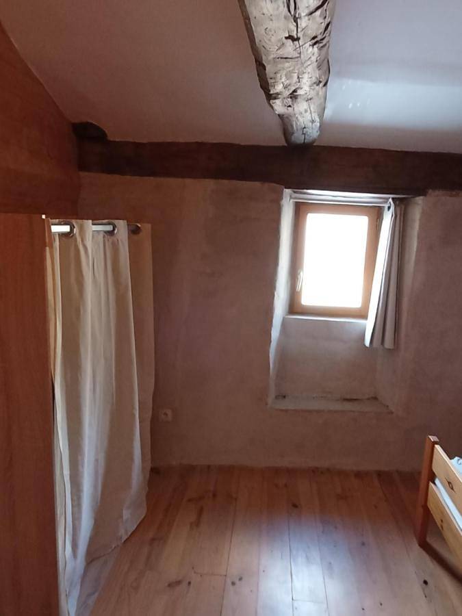 Appartement entier, Two-Bedroom House in Le Collet-de-Dèze, Parc national des Cévennes