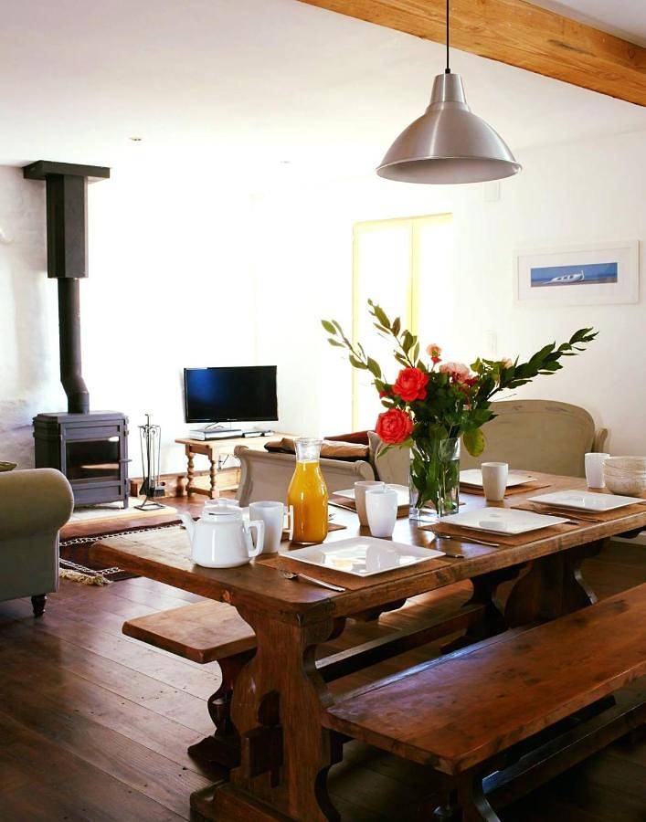 Location de vacances pour 4 personnes, avec piscine ainsi que vue et jardin, adapté aux familles à Échallat - 2