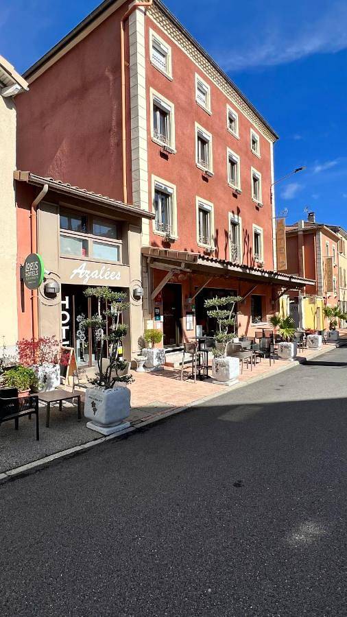 Logis Hôtel Restaurant Azalées in Tournon-sur-Rhône, Région de Tournon-sur-Rhône