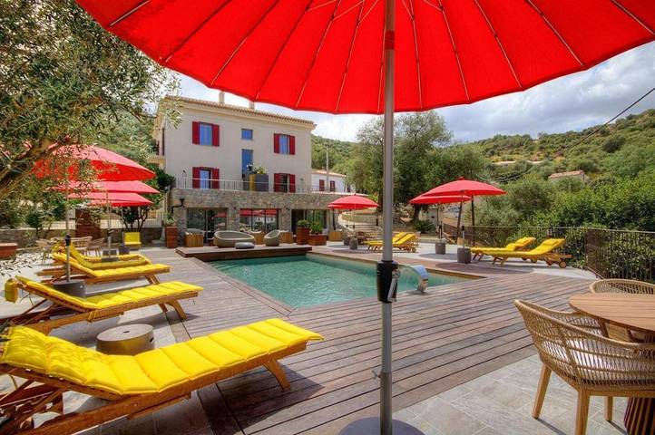 Hôtel pour 2 personnes, avec jardin ainsi que jacuzzi et piscine à Moncale