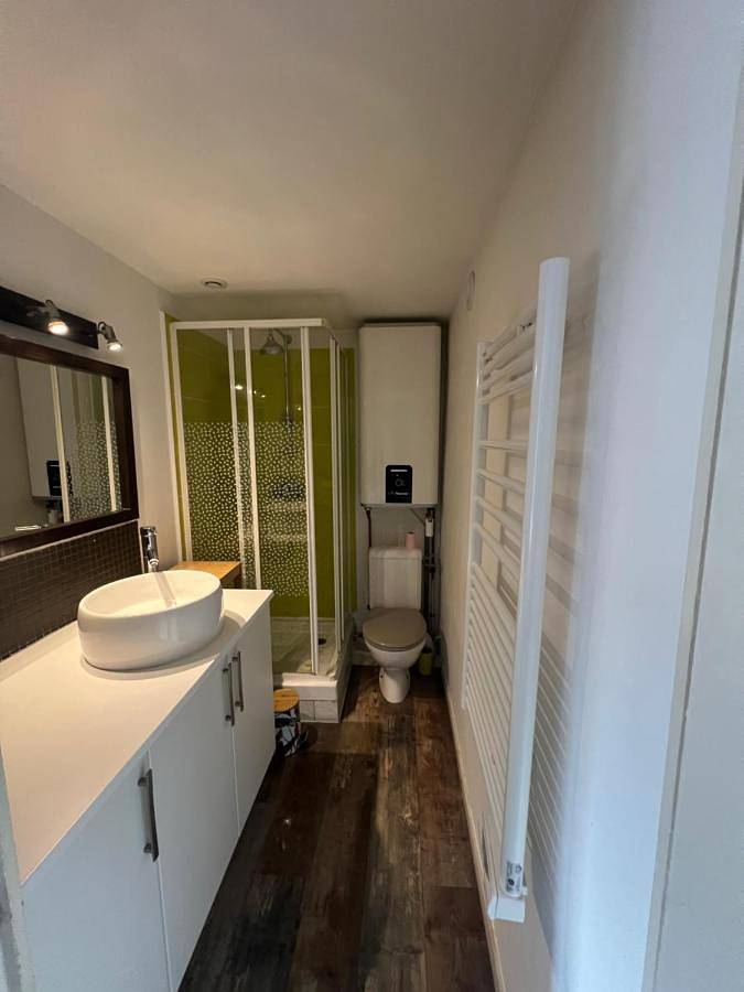 Two-Bedroom House in Esnandes, Région de La Rochelle