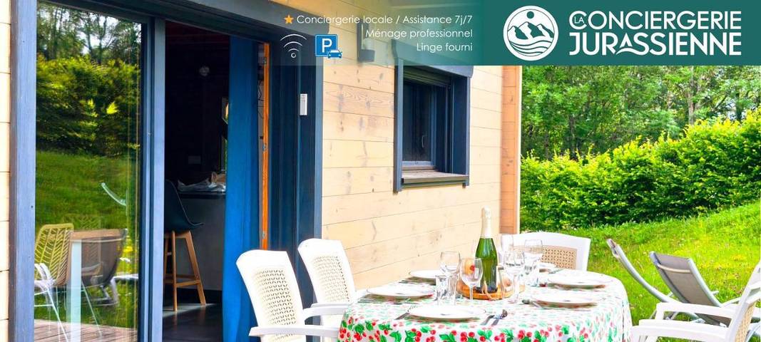 Chalet pour 6 personnes, avec Balcon et Jacuzzi ainsi que Terrasse et Jardin à Foncine-le-Haut