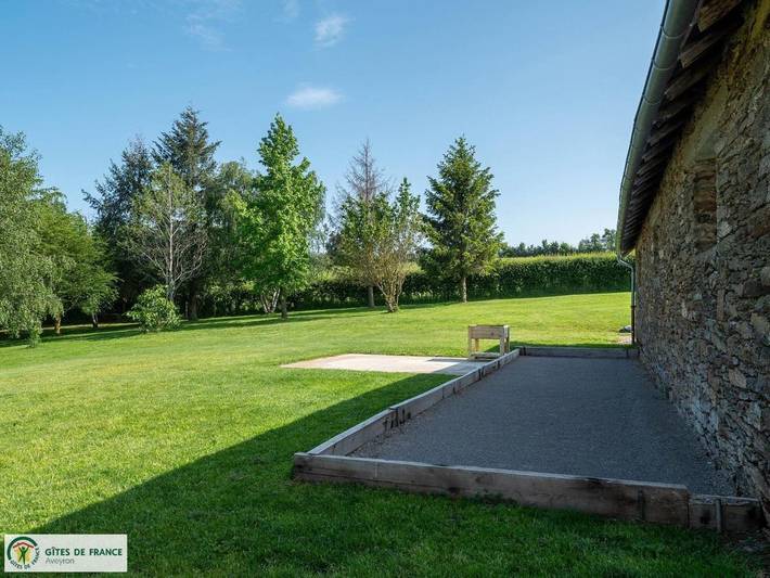 Location de vacances pour 4 personnes, avec vue ainsi que jardin et terrasse à Quins - 2